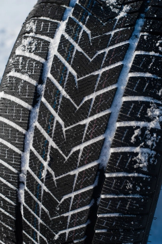 фото протектора и шины WINTERHAWKE II Шина ZMAX WINTERHAWKE II 275/50 R21 113H